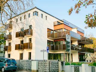 Massivhaus Mehrfamilienhaus mit Luxus und Eleganz von RheinMassiv Massivhäuser, Stadtvilla Außenansicht 3