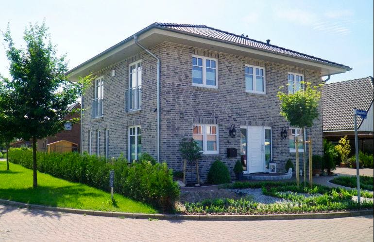 Massivhaus Adam Olearius 145 von Stoll Haus Schlüsselfertig ab 217600€, Stadtvilla Außenansicht 2