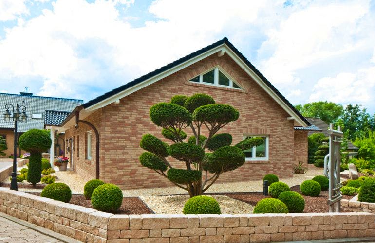 Massivhaus Bungalow Ipsen von Zaunmüller Massivhaus, Bungalow Außenansicht 3