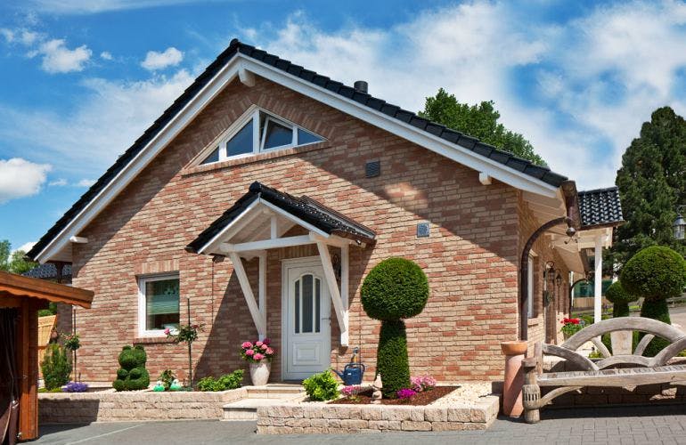 Massivhaus Bungalow Ipsen von Zaunmüller Massivhaus, Bungalow Außenansicht 2