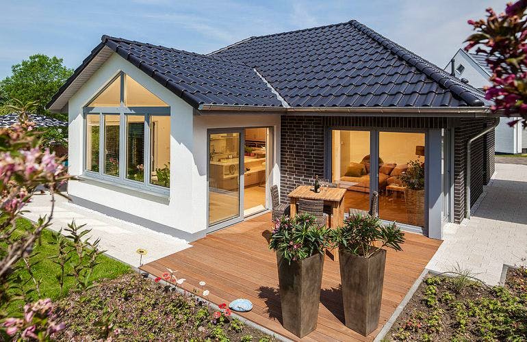 Massivhaus Bungalow Riedel von Zaunmüller Massivhaus, Bungalow Außenansicht 1