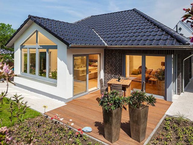 Massivhaus Bungalow Riedel von Zaunmüller Massivhaus, Bungalow Außenansicht 1