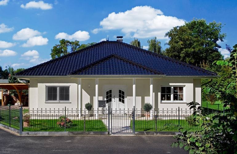Massivhaus Bungalow Zingst von ROTH-MASSIVHAUS, Bungalow Außenansicht 1