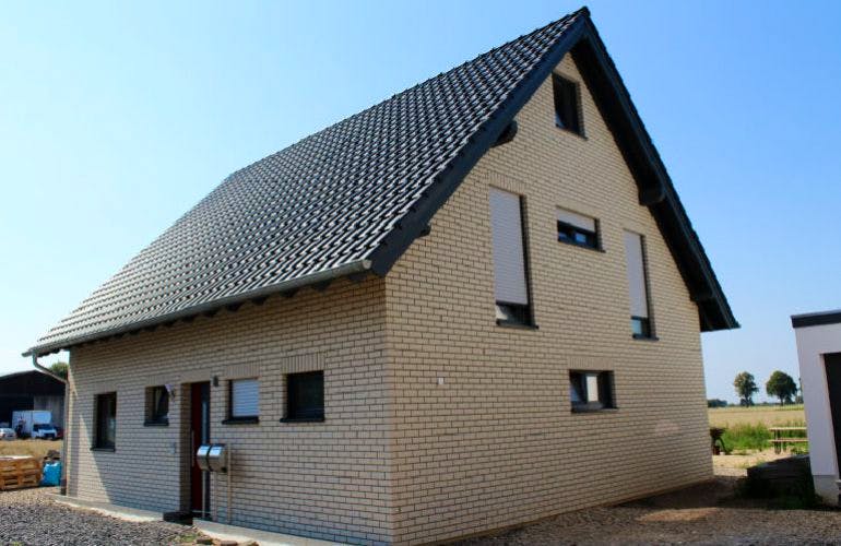 Massivhaus Edition-3 ID-Massivhaus von CASA Haus Ausbauhaus ab 104850€,  Außenansicht 1