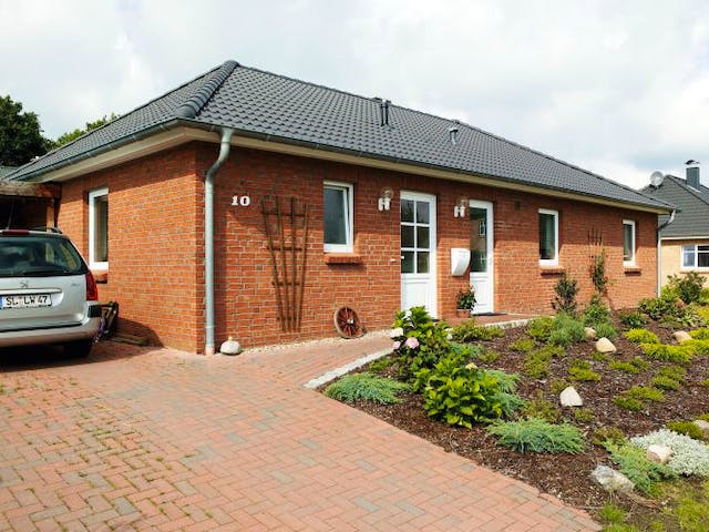 Massivhaus Hans Christiansen 115 von Stoll Haus Schlüsselfertig ab 185200€, Bungalow Außenansicht 2