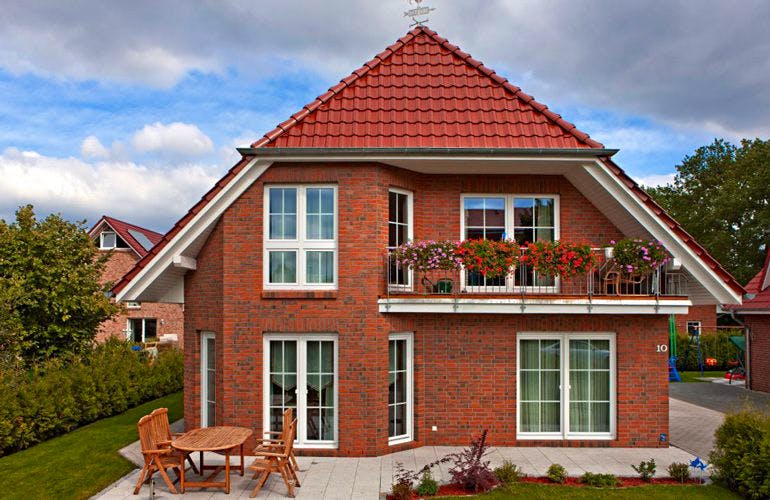 Massivhaus Haus Schwerin von ROTH-MASSIVHAUS,  Außenansicht 1