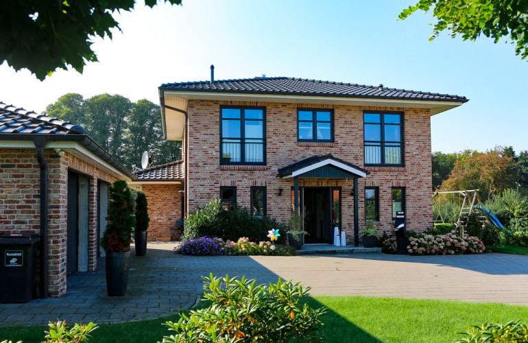 Massivhaus Stadtvilla 01 von KSW Massivhaus, Stadtvilla Außenansicht 3