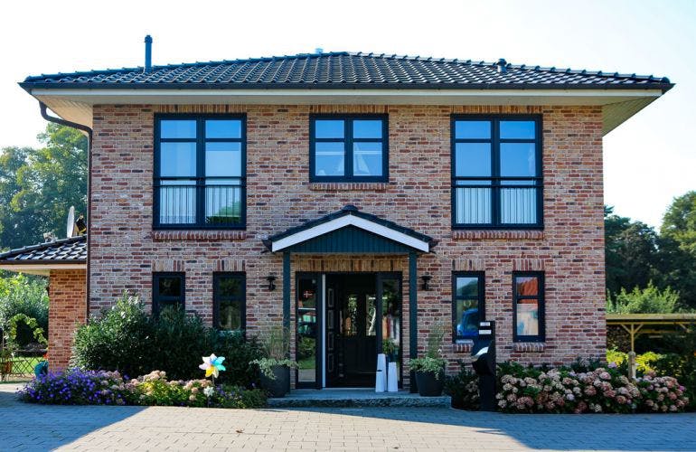 Massivhaus Stadtvilla 01 von KSW Massivhaus, Stadtvilla Außenansicht 2