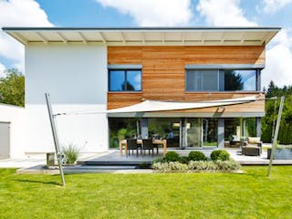 Fertighaus Vitalhaus Riedenthal von Regnauer Hausbau Schlüsselfertig ab 572110€, Außenansicht 2