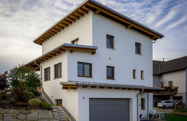 Massivhaus WimbergerHaus Kundenhaus Gierlinger von Wimberger Bau,  Außenansicht 2