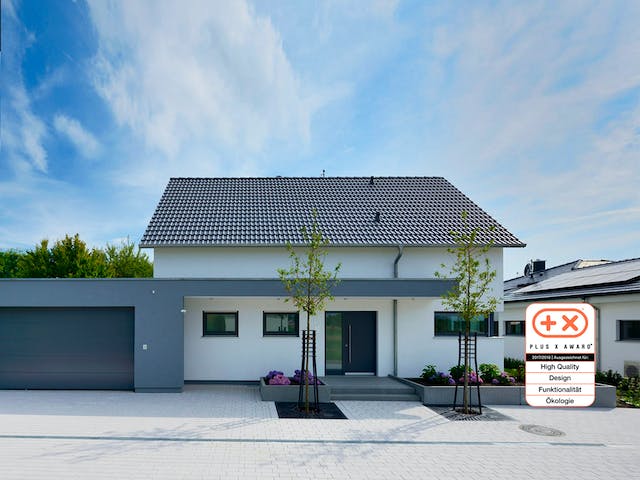 Fertighaus MH LIFE von Fertighaus WEISS Schlüsselfertig ab 402735€, Satteldach-Klassiker Außenansicht 3