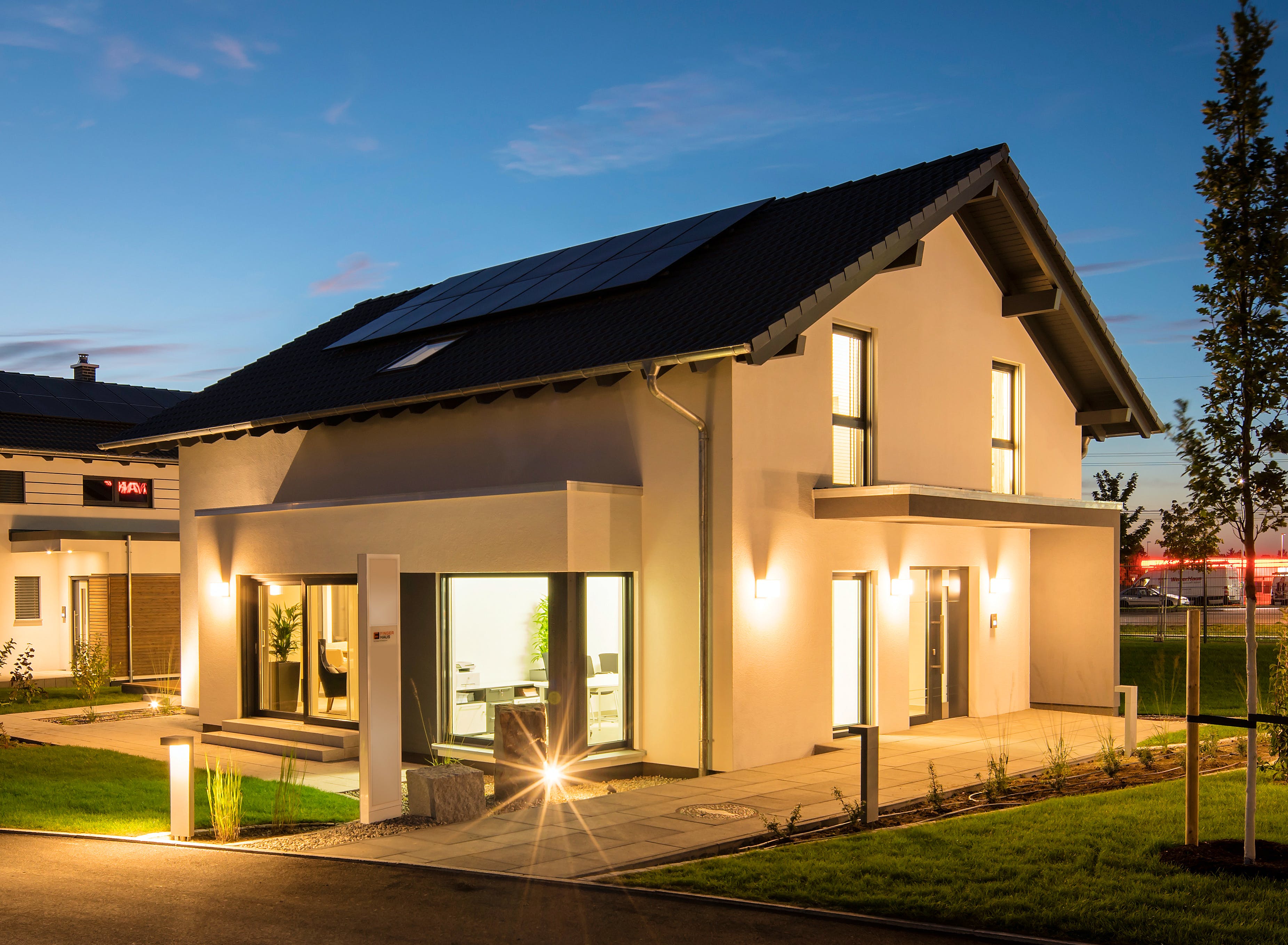 Fertighaus MH Günzburg - NEO von FingerHaus Schlüsselfertig ab 467622€, Satteldach-Klassiker Außenansicht 2