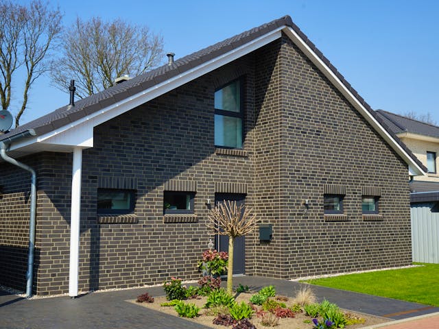 Massivhaus Boostedt von Nissen Massivhaus, Bungalow Außenansicht 1