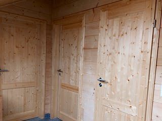 Blockhaus Haus Kaiser von Gebrüder Noack Holzbau Ausbauhaus ab 175000€, Satteldach-Klassiker Innenansicht 5