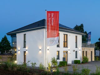 Fertighaus Musterhaus Lotte von OKAL Haus Schlüsselfertig ab 417900€, Stadtvilla Außenansicht 2