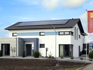 Fertighaus Musterhaus Werder von OKAL Haus Schlüsselfertig ab 527900€, Satteldach-Klassiker Außenansicht 3