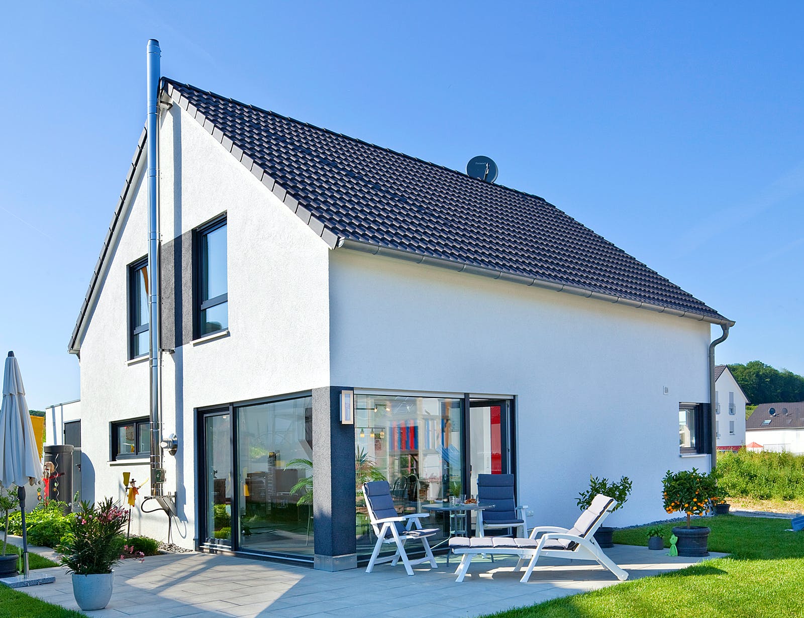 Massivhaus Escher von Plan-Concept Massivhaus, Satteldach-Klassiker Außenansicht 1