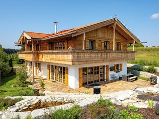 Fertighaus Alois von Regnauer Hausbau Schlüsselfertig ab 786020€, Satteldach-Klassiker Außenansicht 1