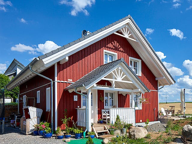 Blockhaus Oedheim von Rems-Murr-Holzhaus Schlüsselfertig ab 453000€, Blockhaus Außenansicht 2