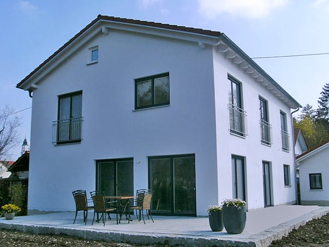 Massivhaus Modern von Rothdach, Satteldach-Klassiker Außenansicht 1