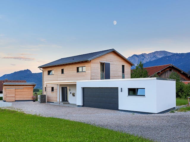 Fertighaus Schneider - Kundenhaus von Bau-Fritz Schlüsselfertig ab 475000€, Satteldach-Klassiker Außenansicht 3