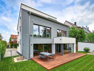 Fertighaus Haus Schulz von Fertighaus WEISS Schlüsselfertig ab 663680€, Pultdachhaus Außenansicht 2