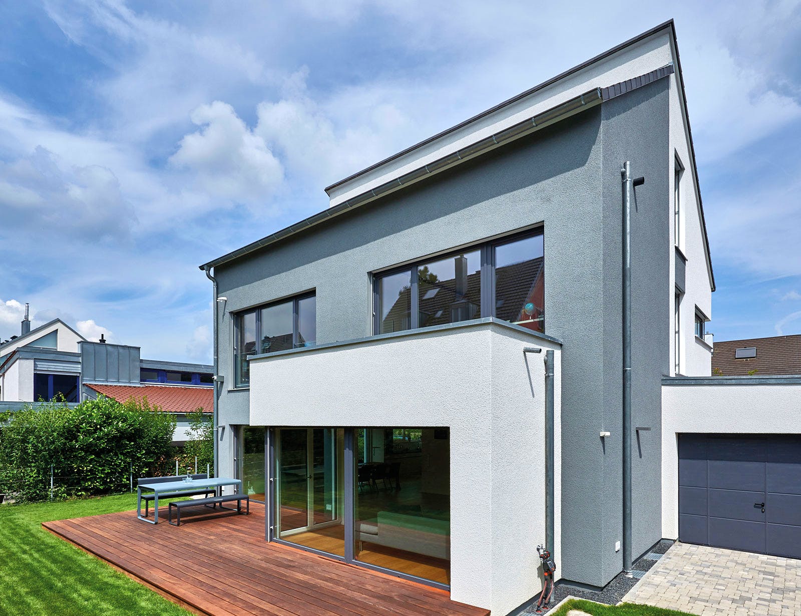 Fertighaus Haus Schulz von Fertighaus WEISS Schlüsselfertig ab 663680€, Pultdachhaus Außenansicht 3