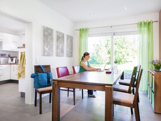 Fertighaus E 10-129.2 - Skandinavischer Bungalow von SchwörerHaus Schlüsselfertig ab 403273€, Bungalow Innenansicht 2