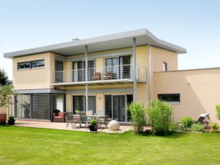 Fertighaus E 20-198.1 - Einfamilienhaus mit Z-Dach von SchwörerHaus Schlüsselfertig ab 737994€, Stadtvilla Außenansicht 1