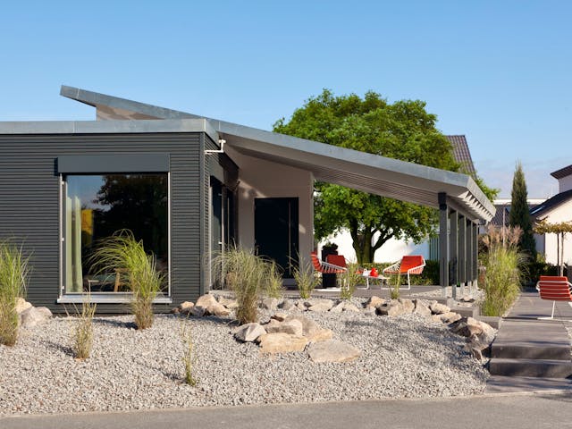 Fertighaus F 10-043.7 - FlyingSpaces Bungalow von SchwörerHaus - Österreich Schlüsselfertig ab 295350€, Außenansicht 1