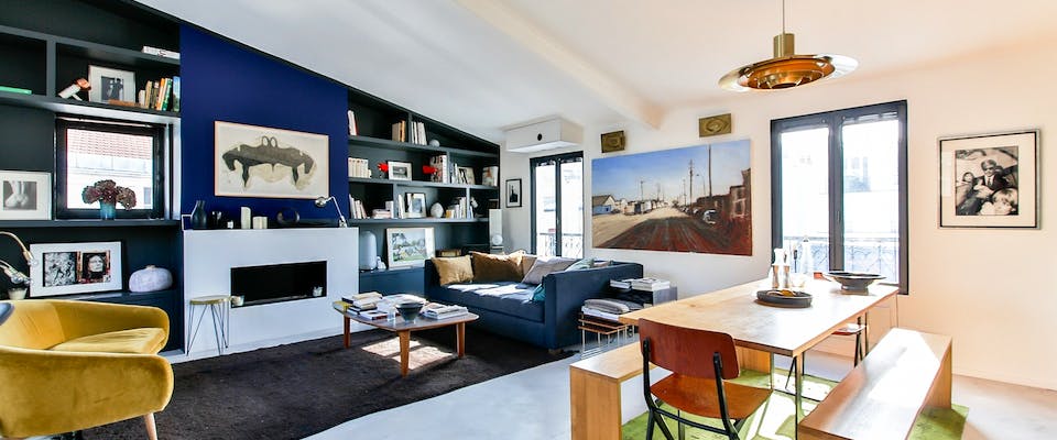 modernes Wohn- und Esszimmer