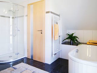 Fertighaus MH VISION von WEISS Holzhaus Schlüsselfertig ab 404492€, Satteldach-Klassiker Innenansicht 7