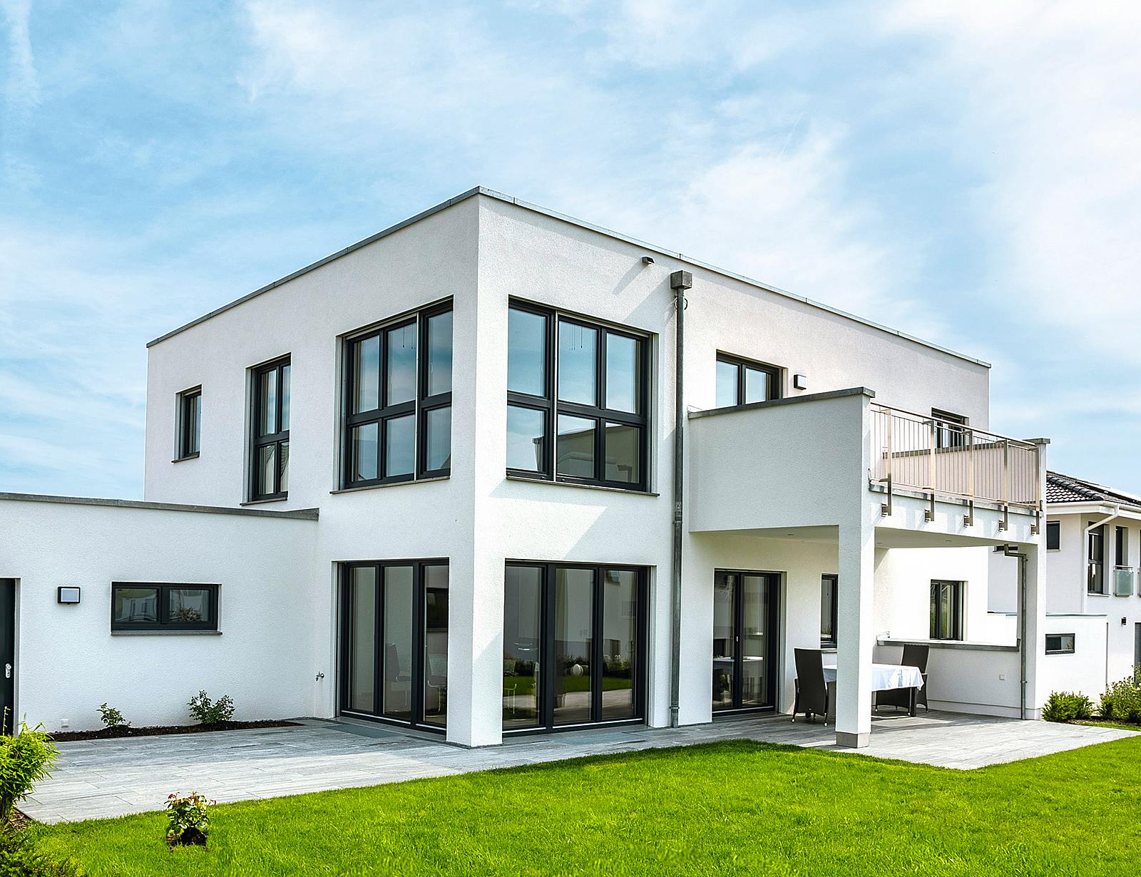 Fertighaus Kundenhaus Balance 400 von WeberHaus Schlüsselfertig ab 653150€, Cubushaus Außenansicht 2