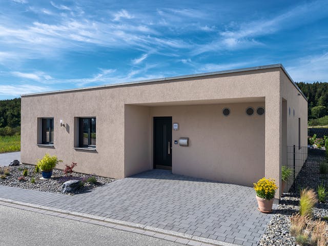 Fertighaus Kundenhaus myLife 402 von WeberHaus Schlüsselfertig ab 401800€, Bungalow Außenansicht 1 Fertighaus Kundenhaus myLife 402 von WeberHaus Schlüsselfertig ab 401800€, Bungalow Außenansicht 1