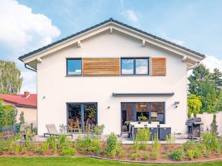 Fertighaus Kundenhaus Greve von WeberHaus Schlüsselfertig ab 487000€, Satteldach-Klassiker Außenansicht 2