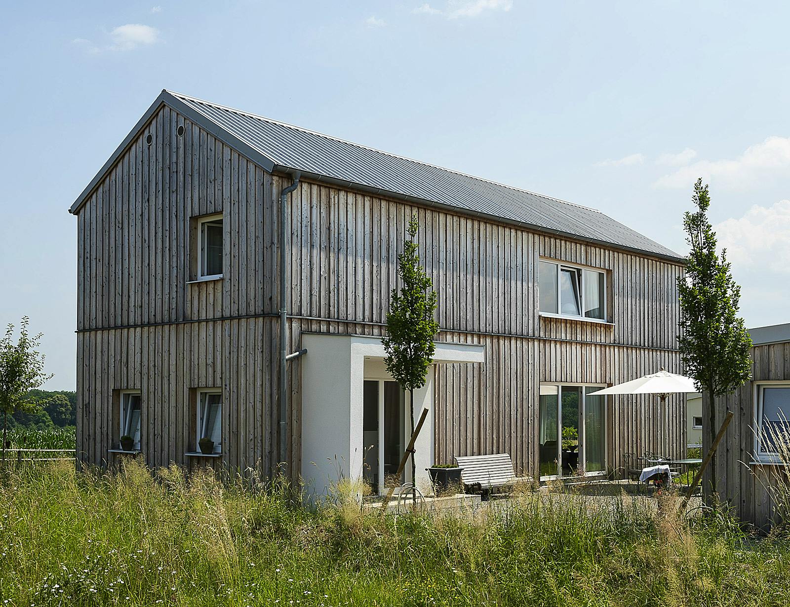 Fertighaus Landhaus Bullinger von Wolf System, Satteldach-Klassiker Außenansicht 2