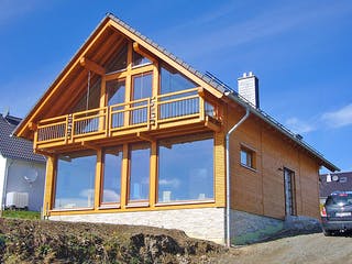 Fertighaus Haus Koch von Wiese und Heckmann, Satteldach-Klassiker Außenansicht 1