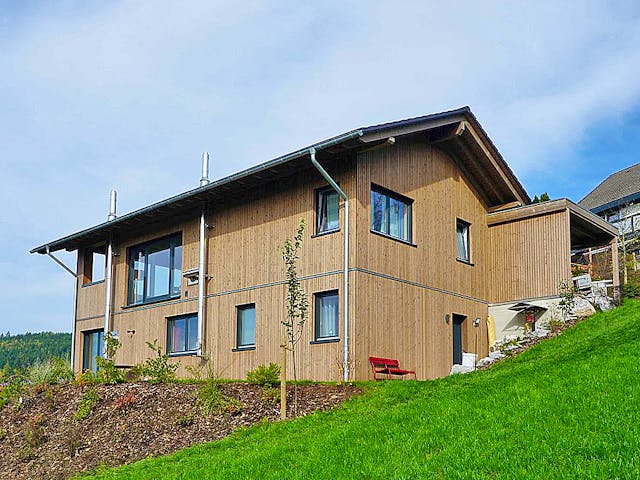 Fertighaus Haus Sprakel von Wiese und Heckmann, Satteldach-Klassiker Außenansicht 1